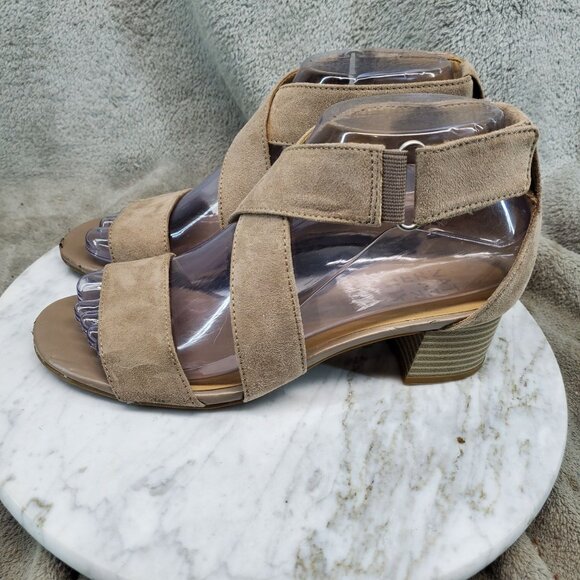 Naturalizer Shoes Womens Size 6 Brown Faux Leather Adele Cross Strap Sandals - Picture 1 of 10